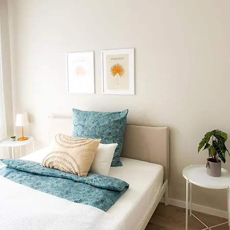 Neues Work & Wlan & Tv/ In Celle